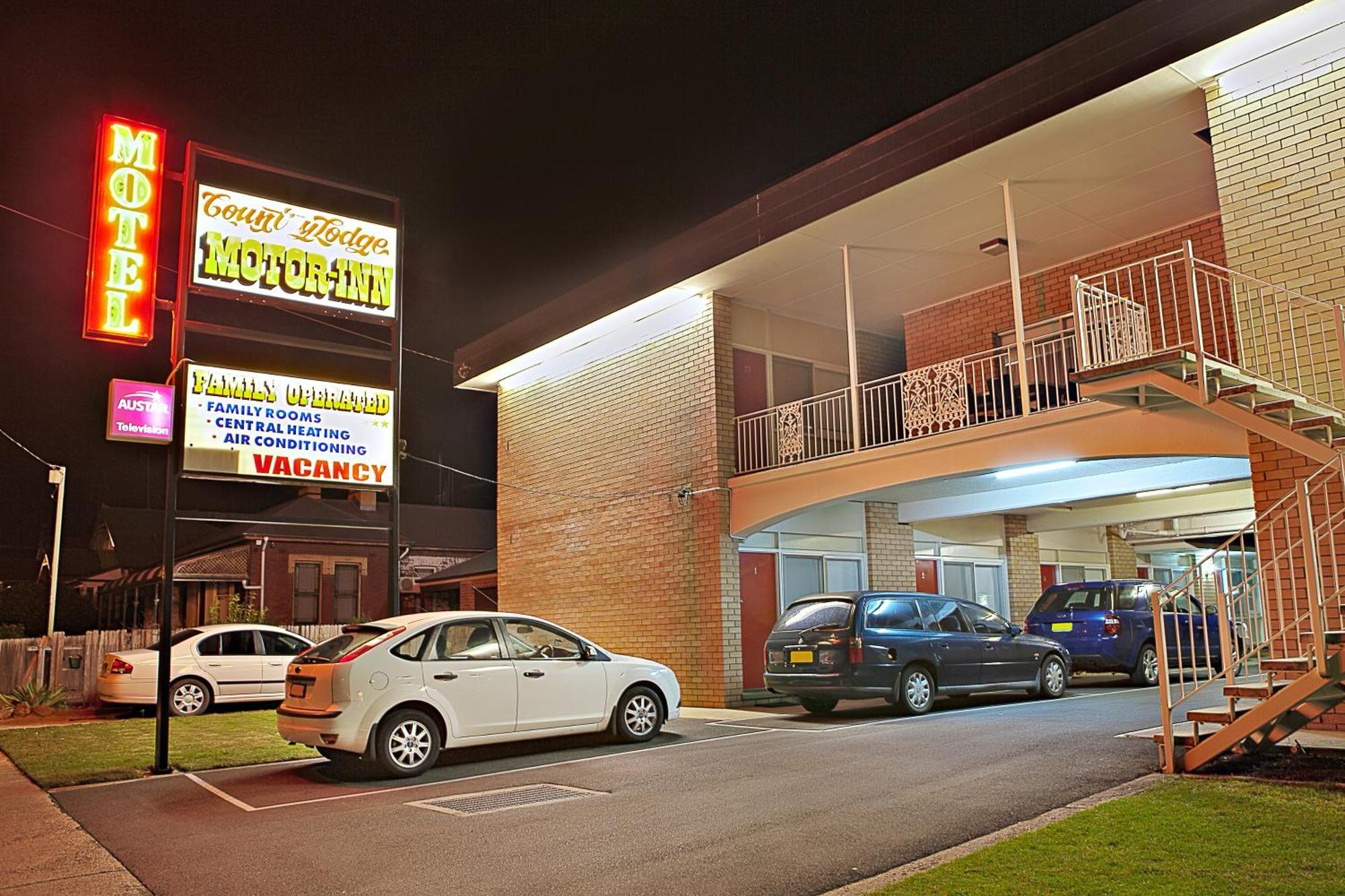 Country Lodge Motor Inn Bathurst Exterior photo