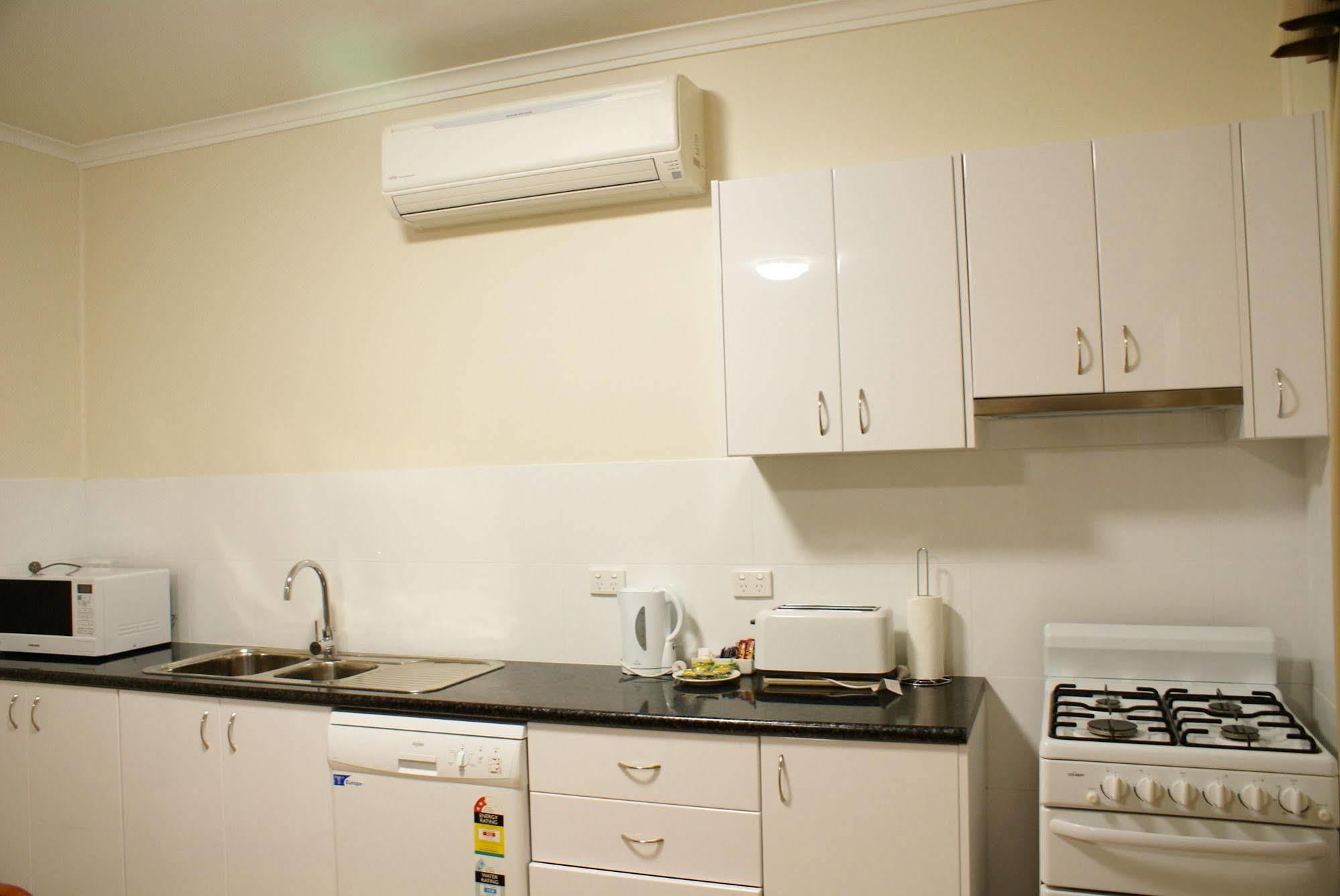 Country Lodge Motor Inn Bathurst Exterior photo